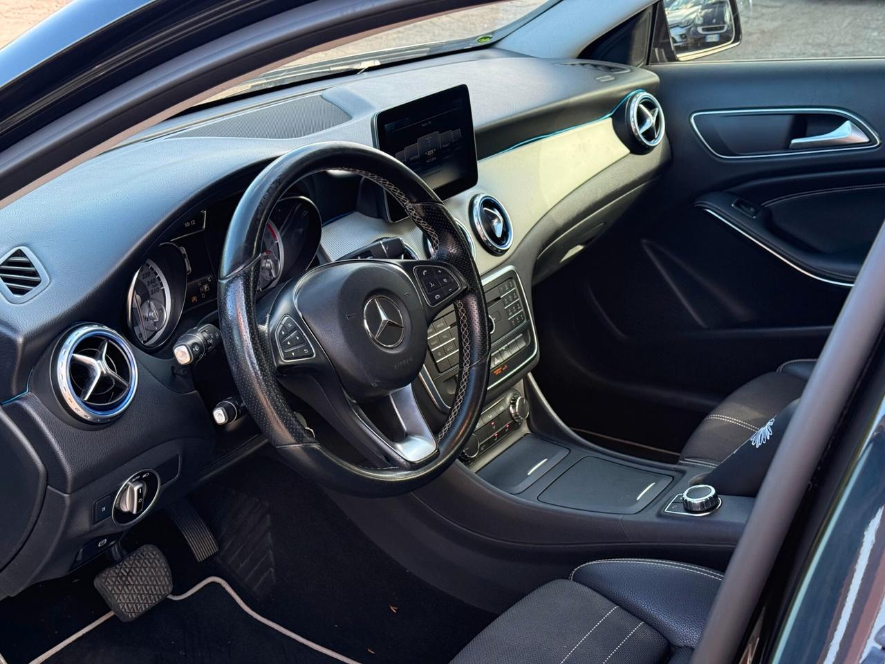 Mercedes-benz GLA 200 d Sport