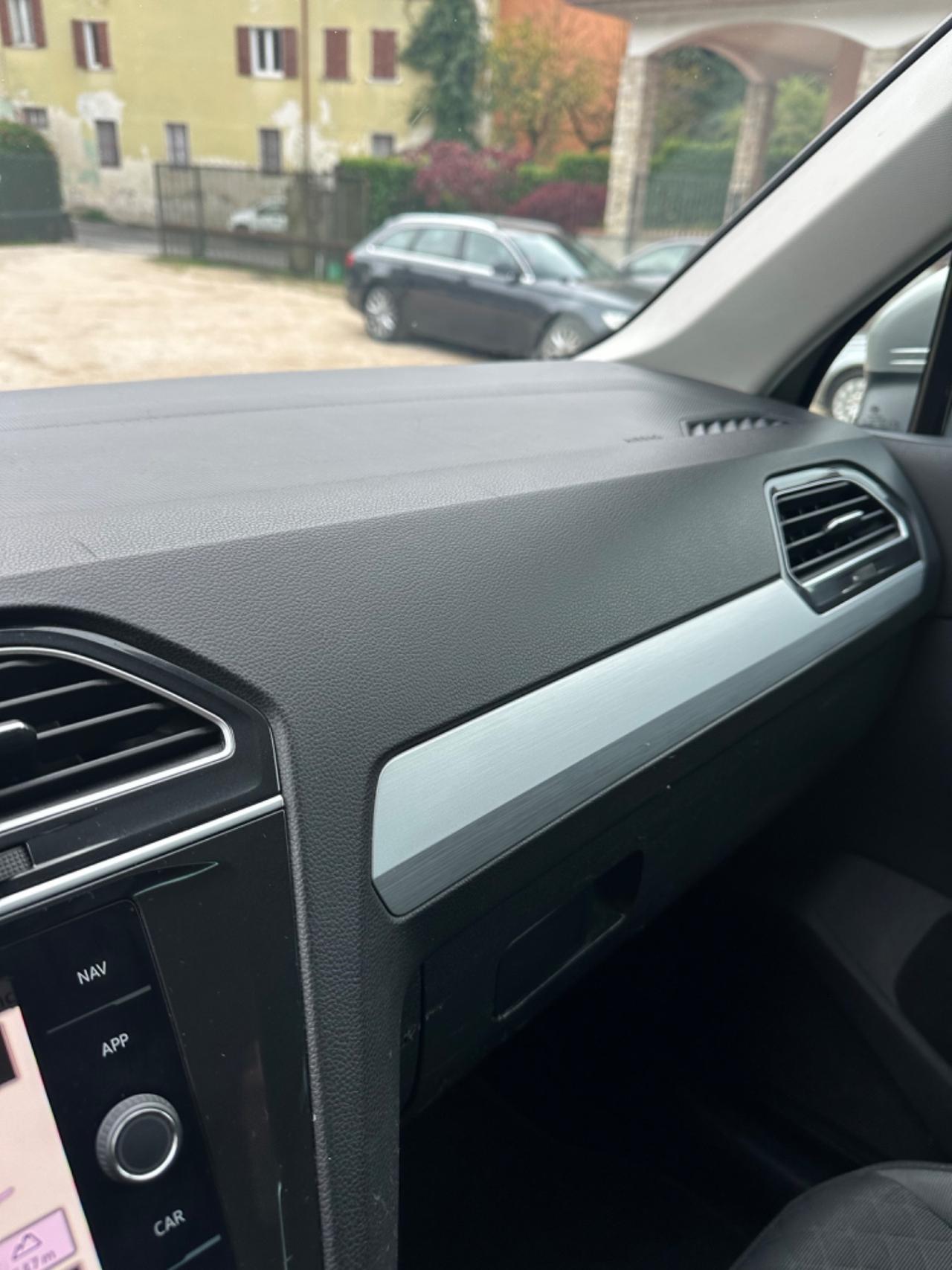 Volkswagen TIGUAN 1.6 TDI EU6B KMCERT GARANZ UNICOPR