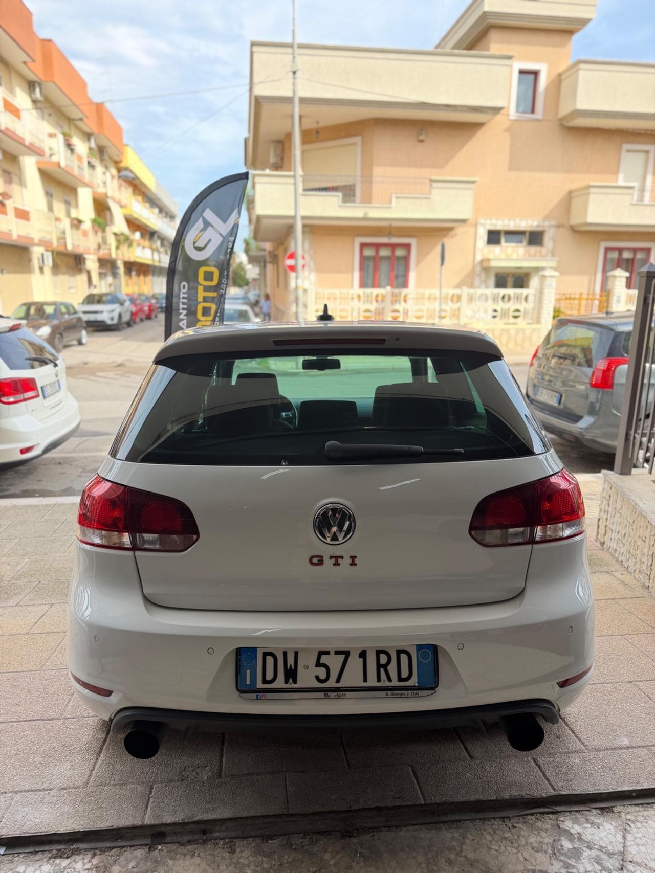 Volkswagen Golf GTI 2.0 TSI DSG 3p.