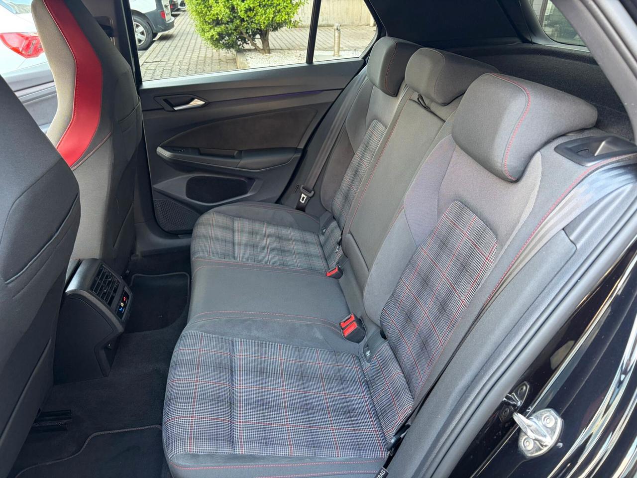 Volkswagen Golf GTI 2.0 tsi 245cv dsg