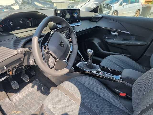 Peugeot 208 Allure PureTech 100cv KM ZERO