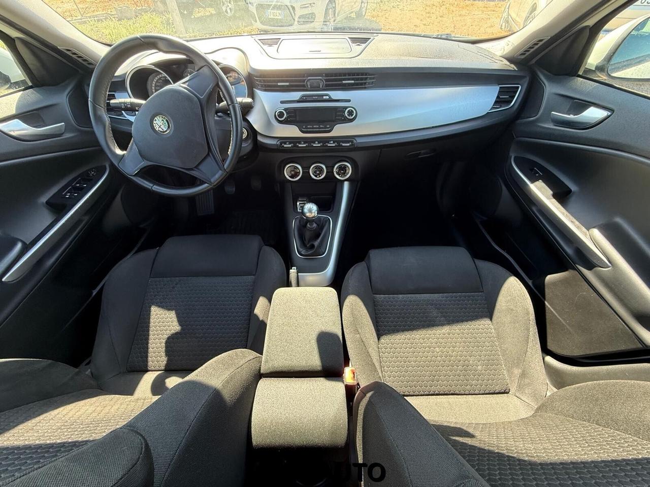 Alfa Romeo Giulietta 1.6 JTDm-2 105 CV Distinctive