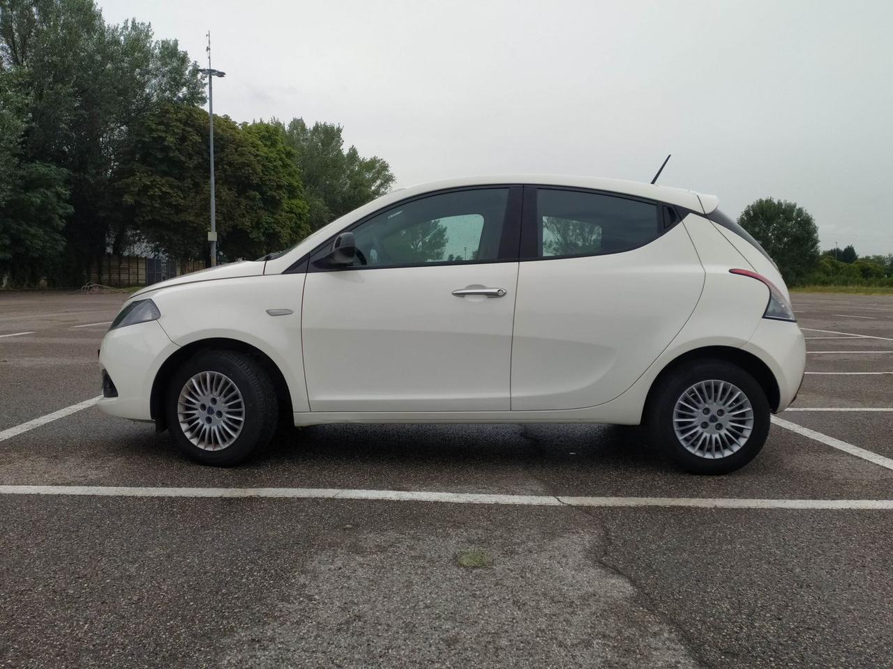 Lancia Ypsilon Silver 1.0 FireFly MHEV #6353