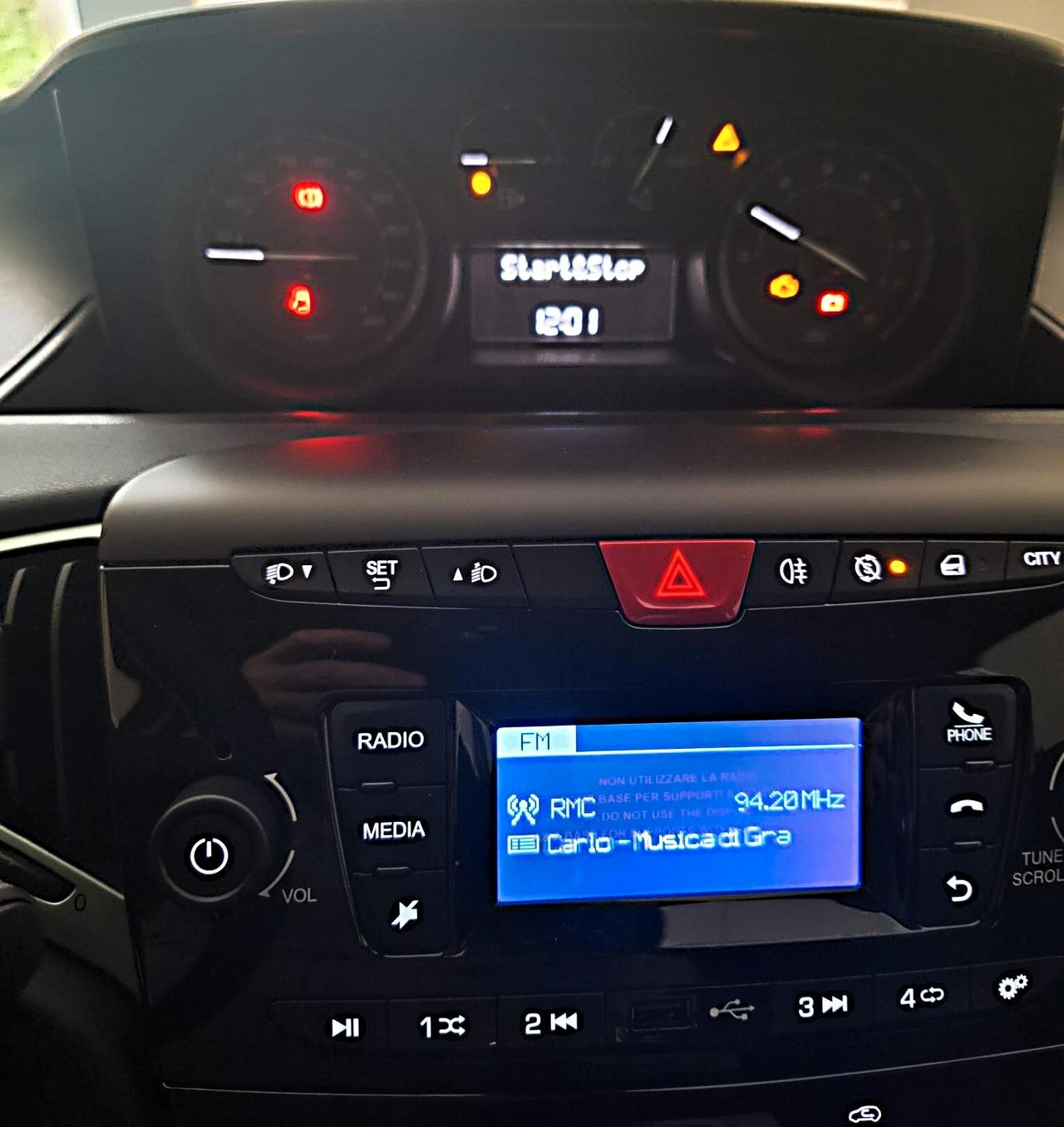 Lancia Ypsilon 1.0 FireFly 5 porte S&S Hybrid Oro n 101079