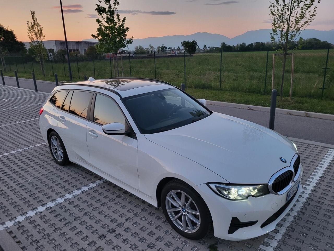 BMW 318D Tetto Panoramico