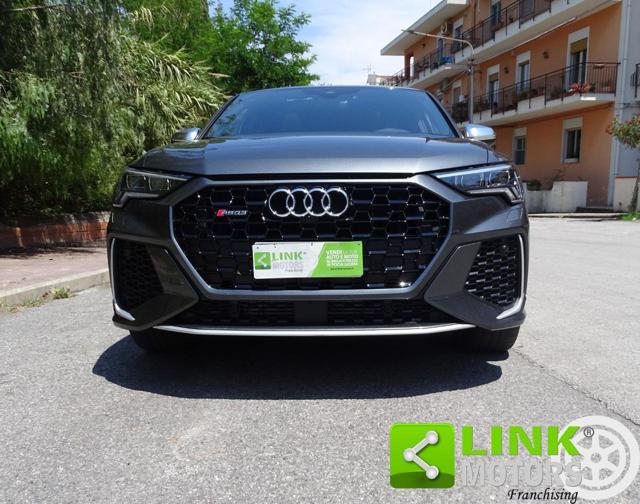 AUDI RS Q3 quattro S tronic Sportback