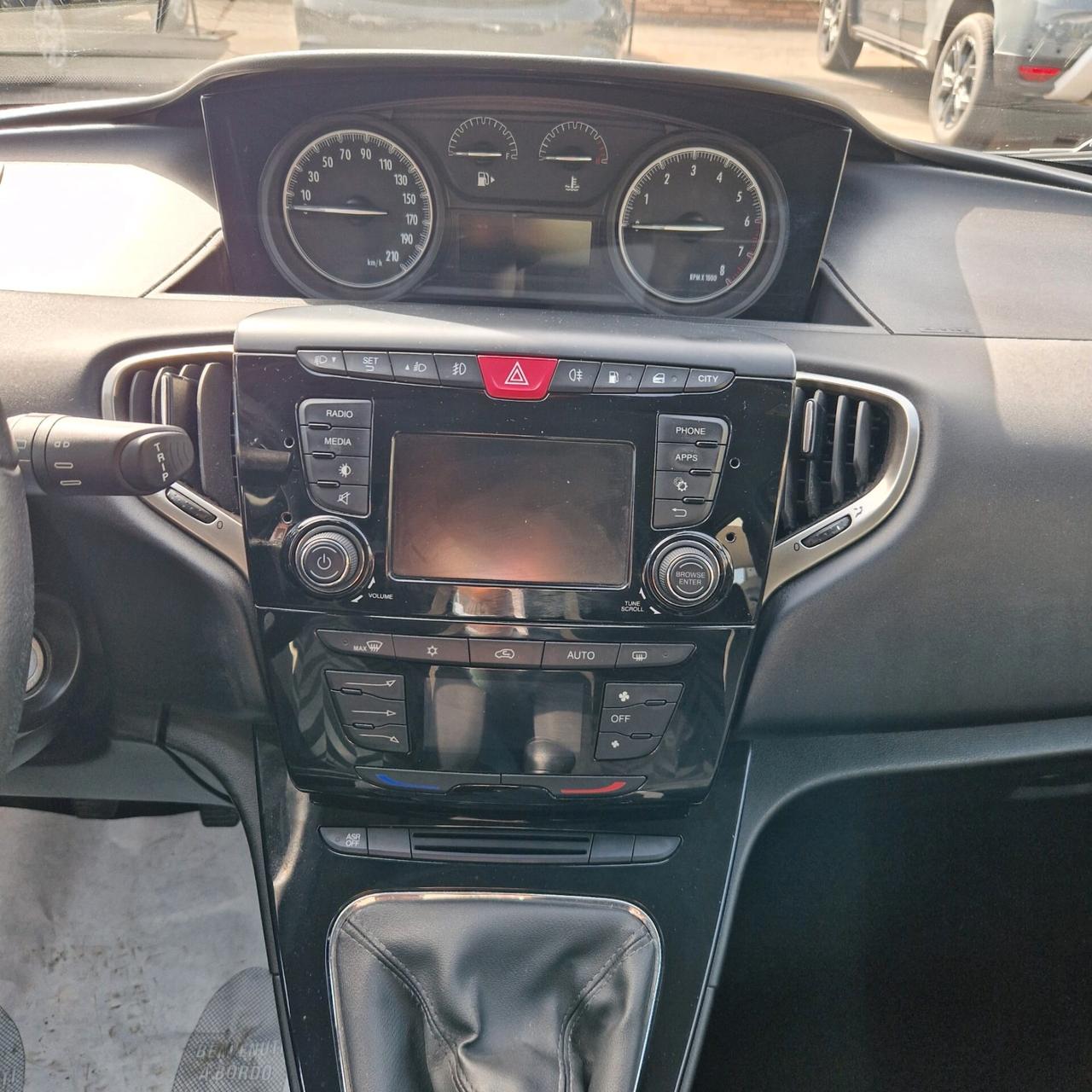 Lancia Ypsilon GPL Ecochic Gold