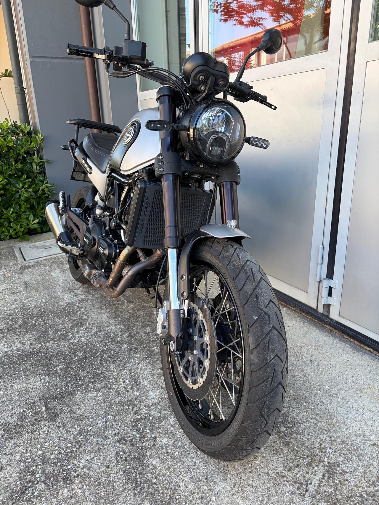 Benelli Leoncino 500