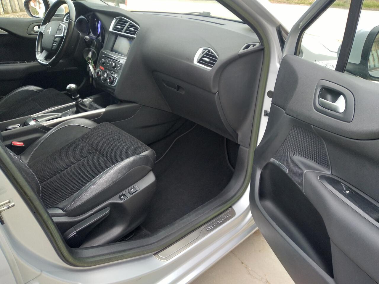 Citroen C4 1.6 e-HDi 115 airdream Exclusive