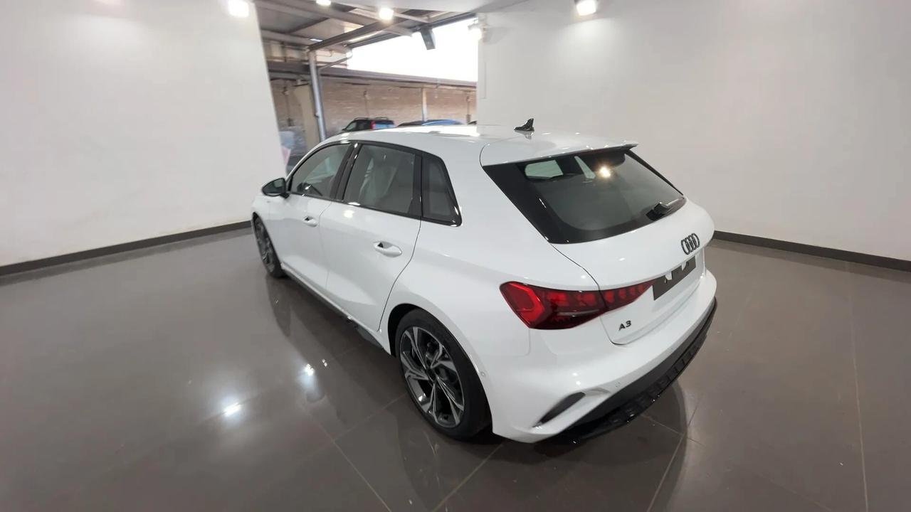 Audi A3 SPB 35 TDI S tronic line edition KM0