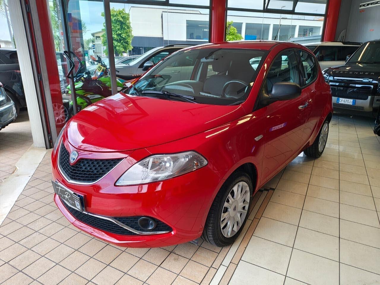 Lancia Ypsilon 1.3 MJT 16V 80 CV 5 porte S&S Platinum