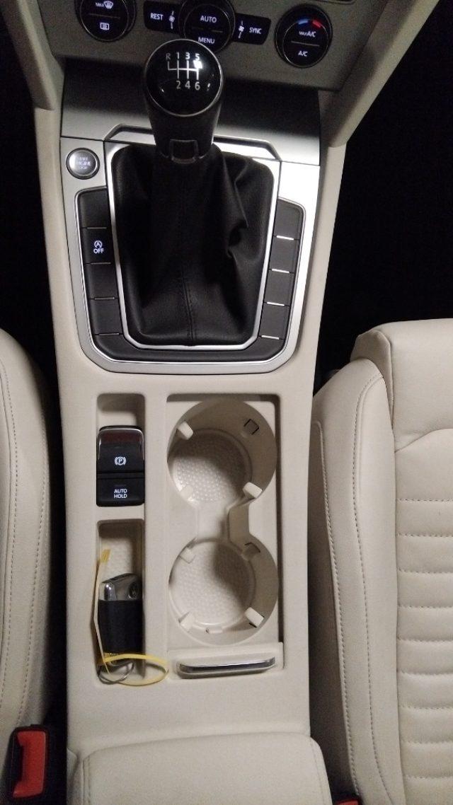 VOLKSWAGEN Passat Variant 2.0 TDI Business PELLE TETTO