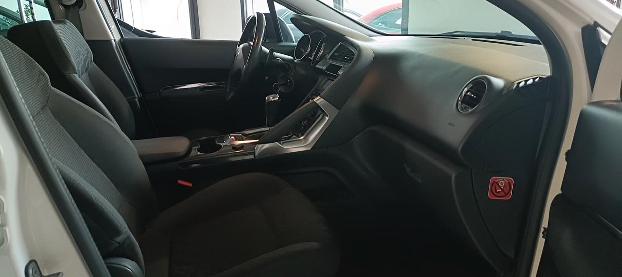 Peugeot 3008 1.6 e-HDi 115CV cambio robotizzato Stop&Start Active