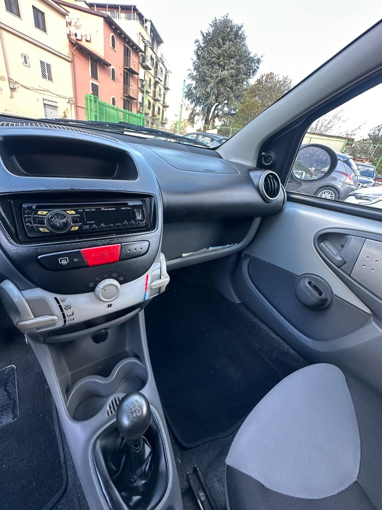 Peugeot 107 1.0 68CV 3p. Desir