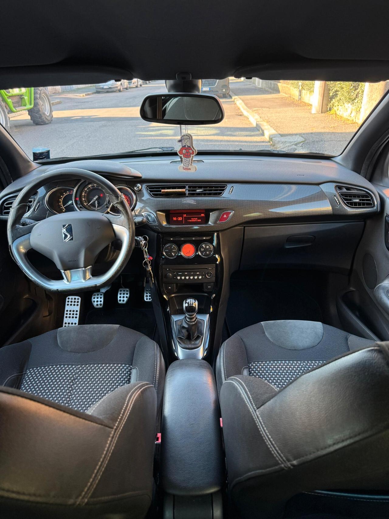 Citroen DS3 1.6 benzina 2011 TRATTABILE