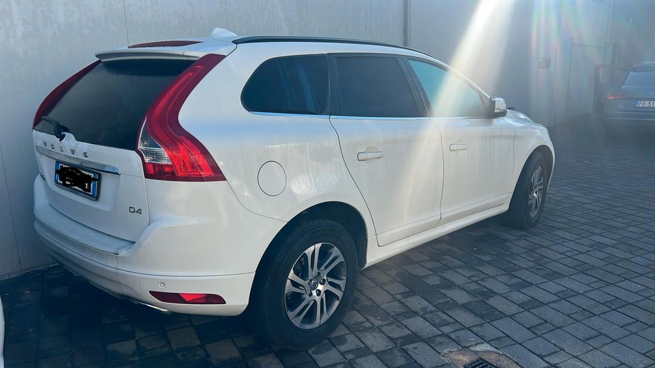 Volvo XC 60 AWD CV 181 CON MOTORE FUSO NAVI,XENO,PELLE