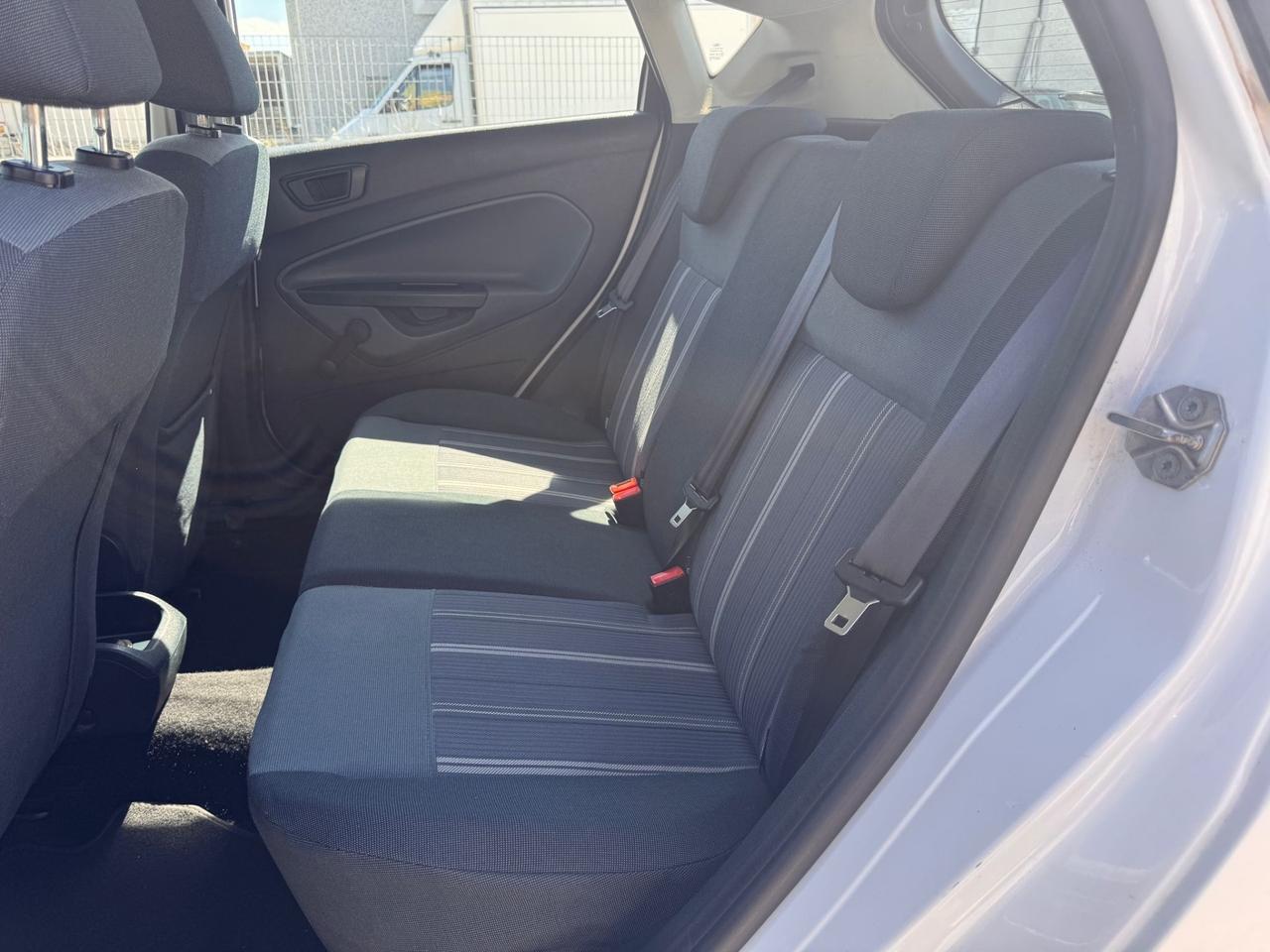 Ford Fiesta 1.2 Titanium 114000 KM GARANZIA 12 MESI