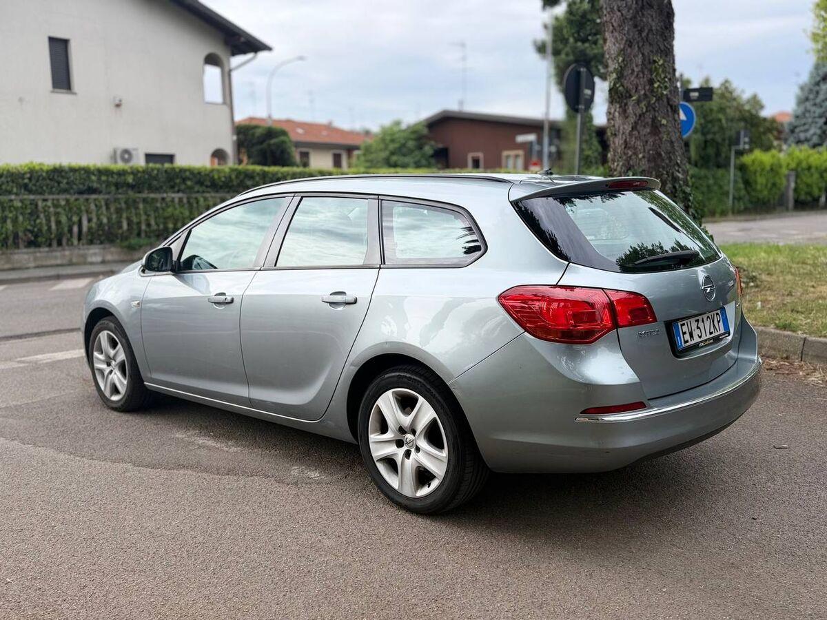 Opel Astra 1.7 cdti Cosmo 110cv