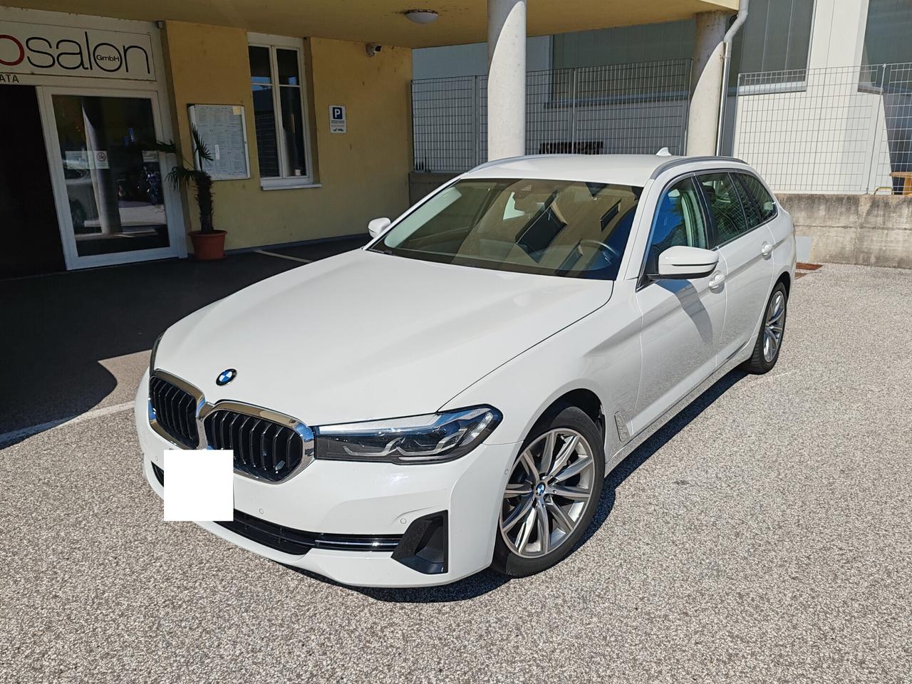 BMW 520d - X Drive - Touring Business - Diesel/Ibrida