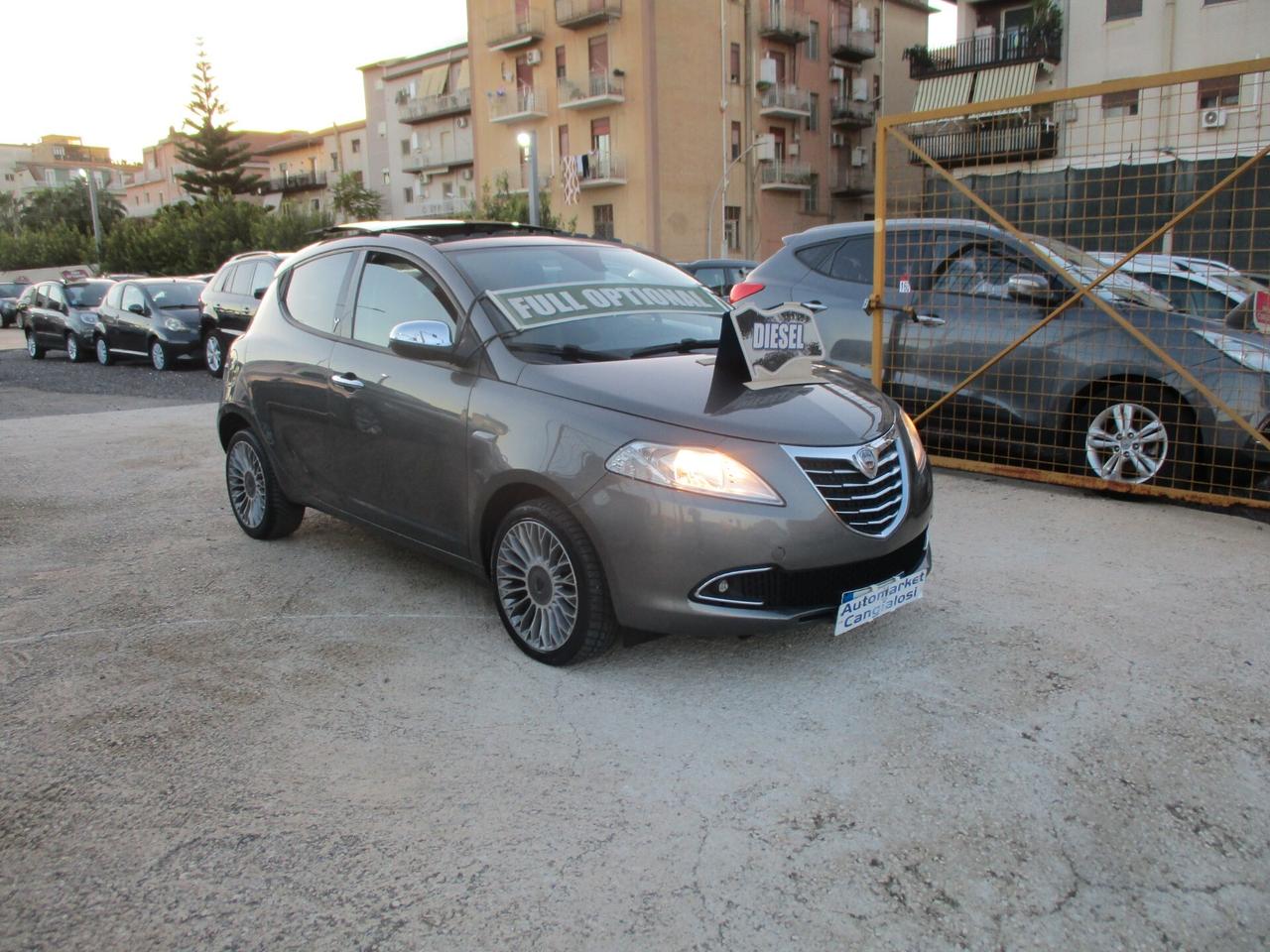 Lancia Ypsilon 1.3 MJT STRAFULL (TETTO APRIBILE)