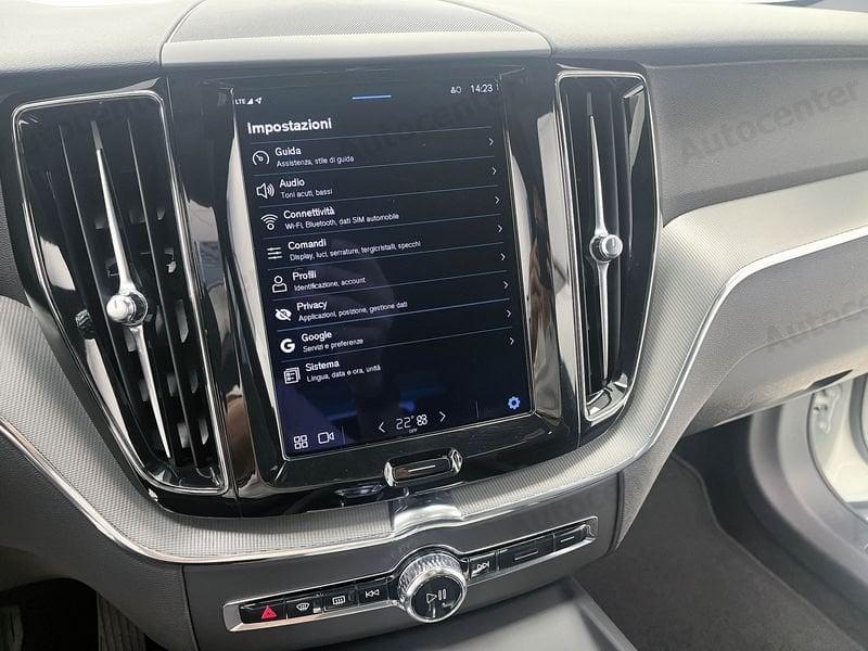 Volvo XC60 XC60 B4 (d) FWD GEARTRONIC PLUS DARK