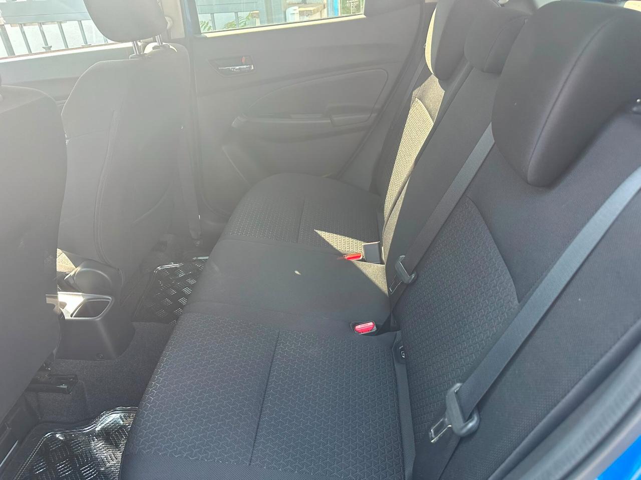 Suzuki Swift 1.2 Hybrid Top