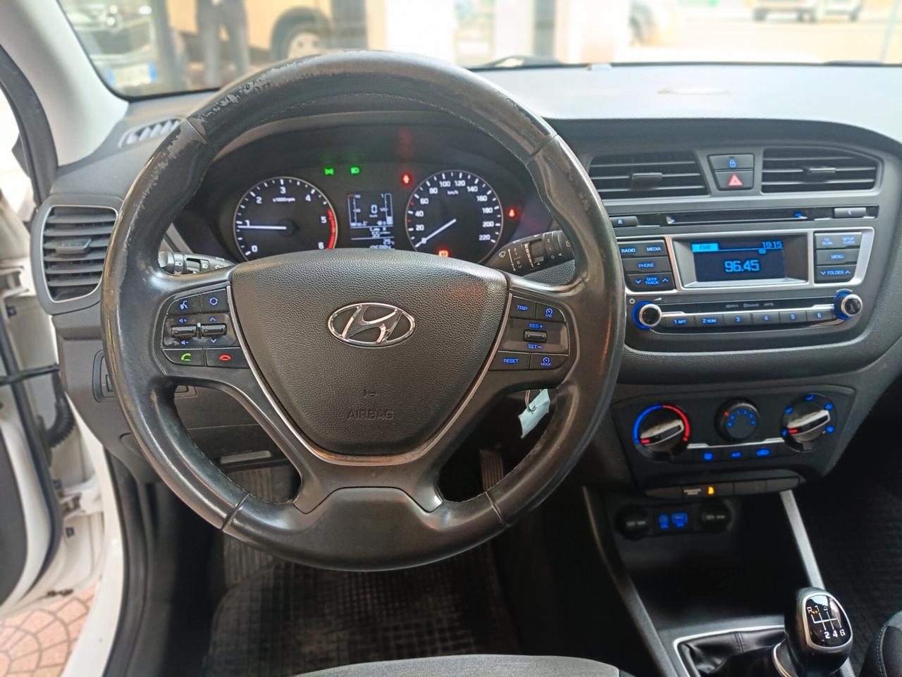 HYUNDAI I20 1100 DIESEL-NEOPATENTATI-Euro 6890-