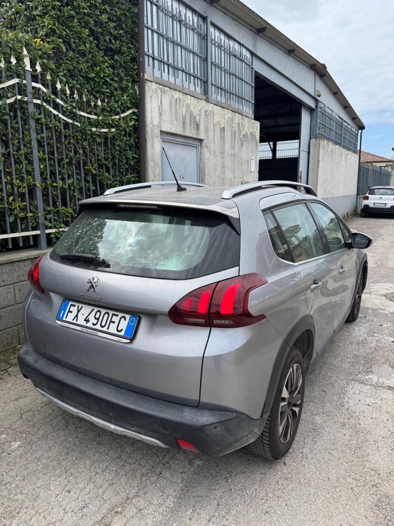 Peugeot 2008 PureTech 82 S&S Allure