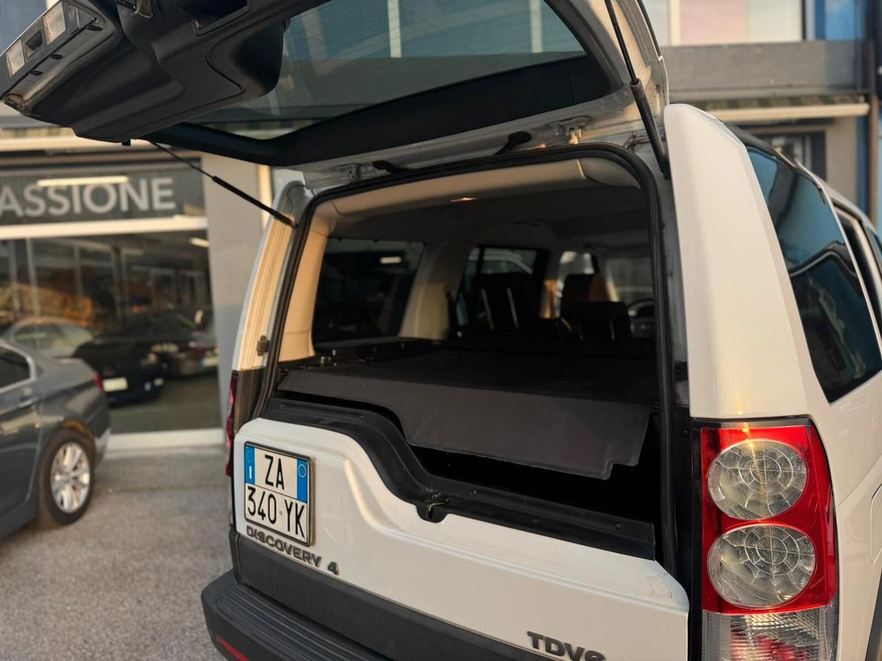 Land Rover Discovery 4 3.0 TDV6 210CV HSE