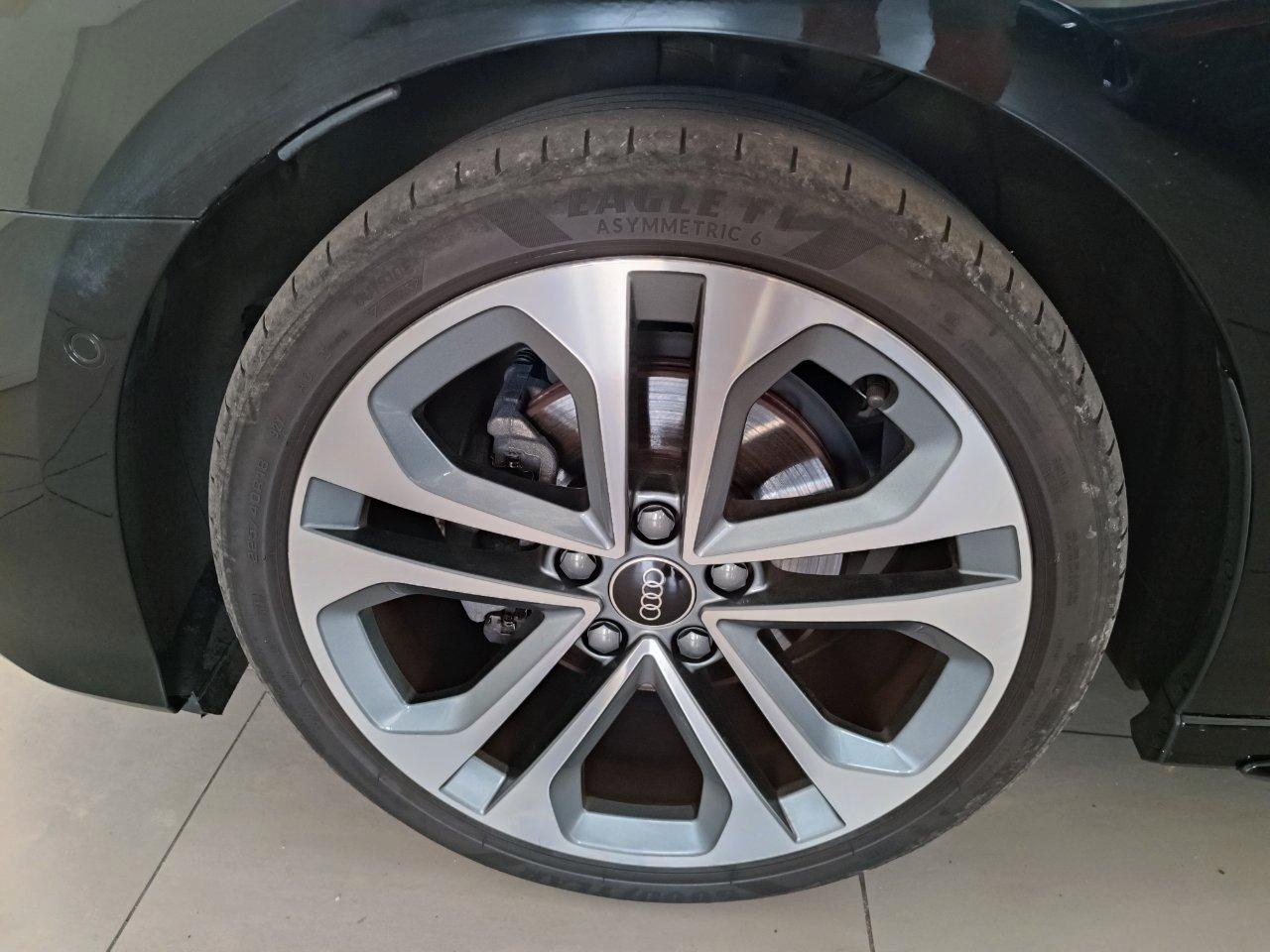 Audi A3 Sportback 2.0 tdi 150CV s-tronic + optional