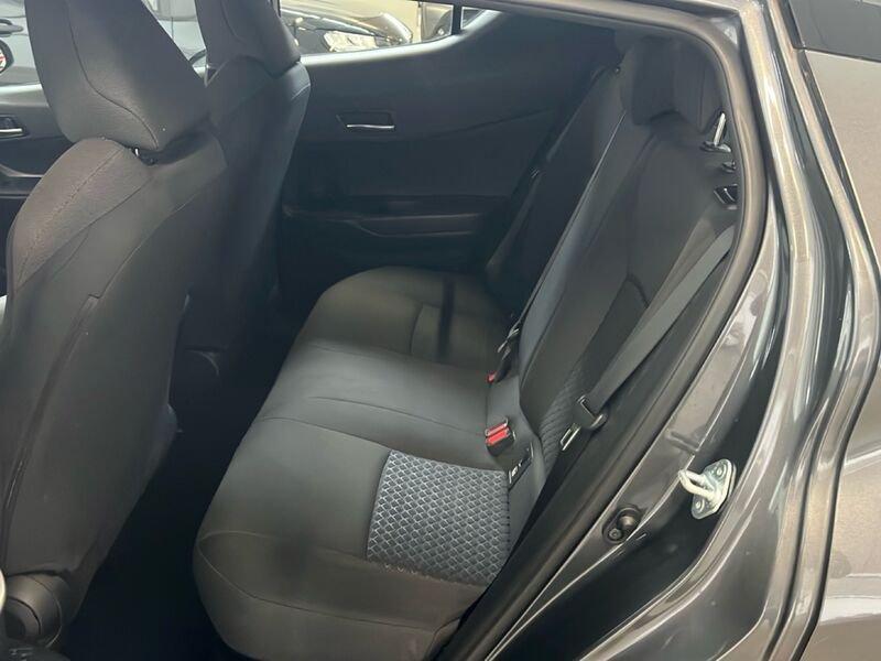 Toyota C-HR 1.8H (122CV) E-CVT Active