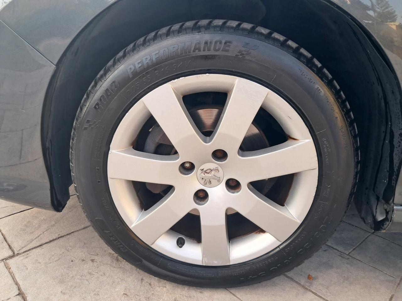 Peugeot 308 1.6 HDi 110CV 5p. Premium (6 Marce)