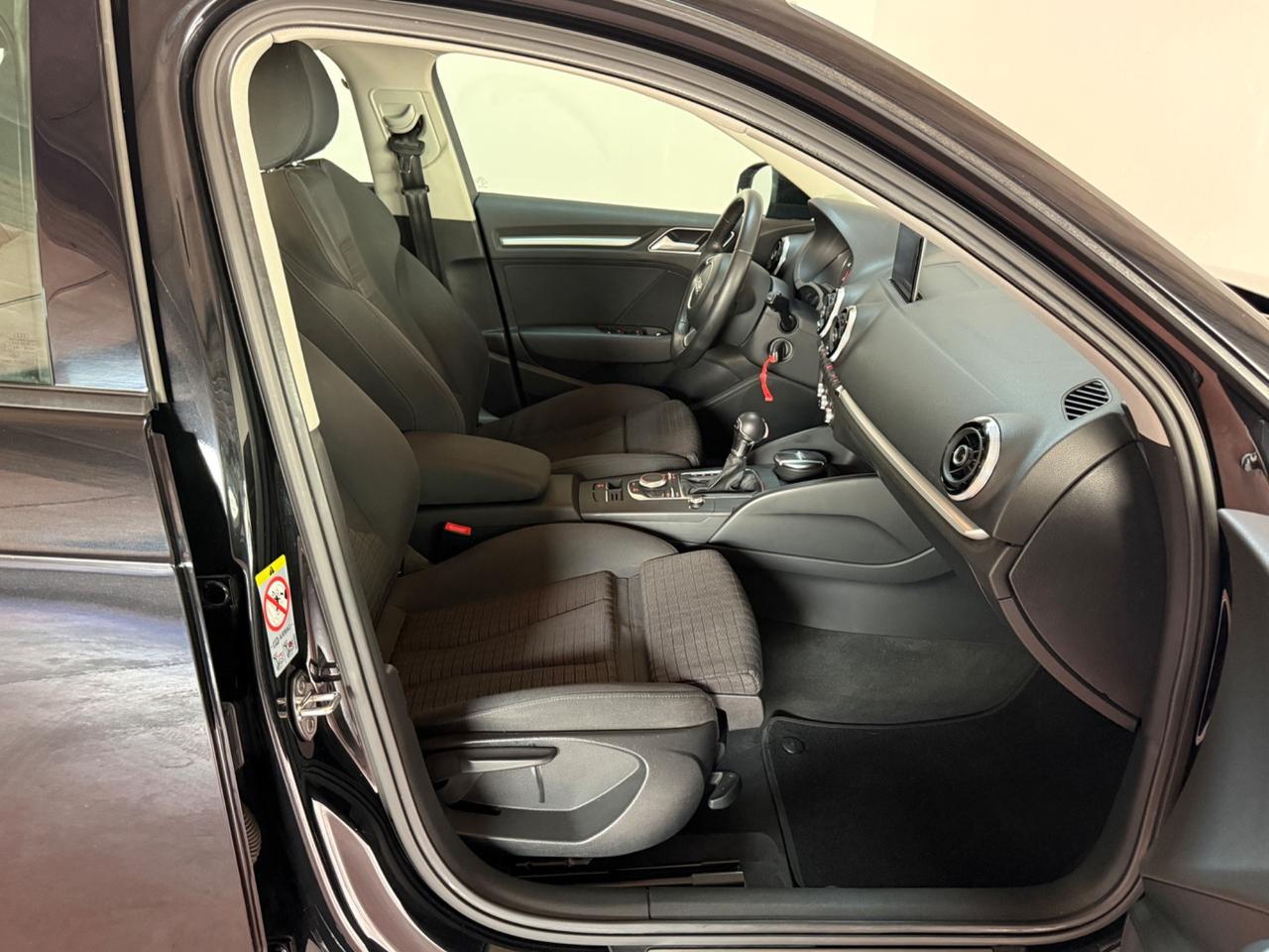 Audi A3 1.6 TDI 105CV SPORTBACK S TRONIC