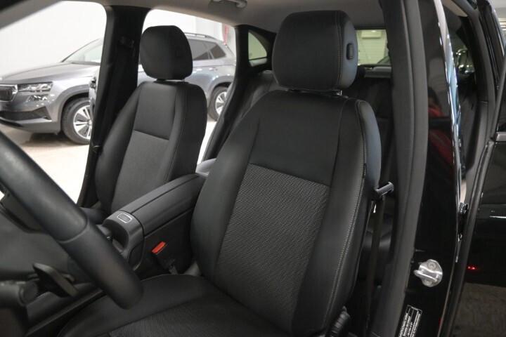 MERCEDES GLA 180D AUTOMATIC BUSINESS SOLUTION 115 CV