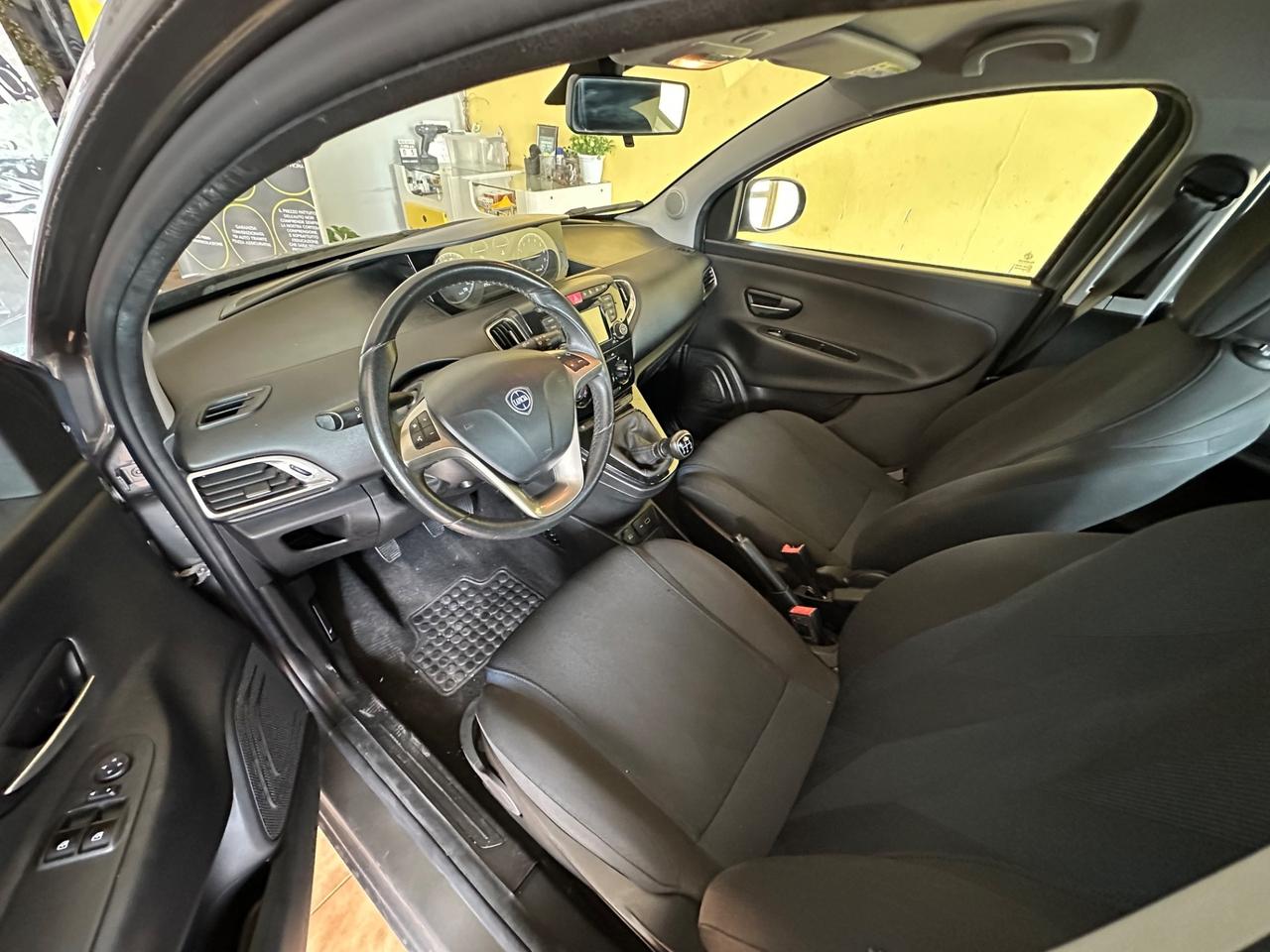 Lancia Ypsilon 1.2benz. 97.000km
