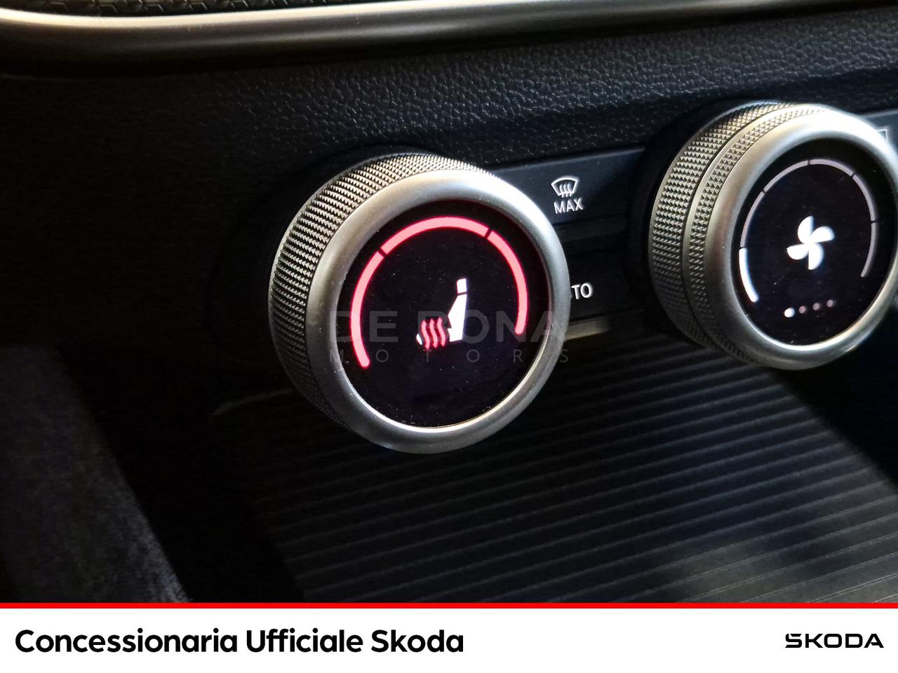 Skoda Superb wagon 2.0 tdi selection 150cv dsg