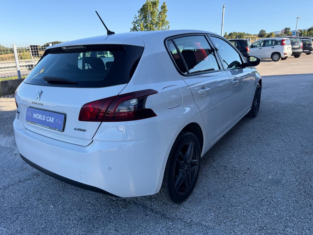 Peugeot 308 BlueHDi 130 S&S Allure