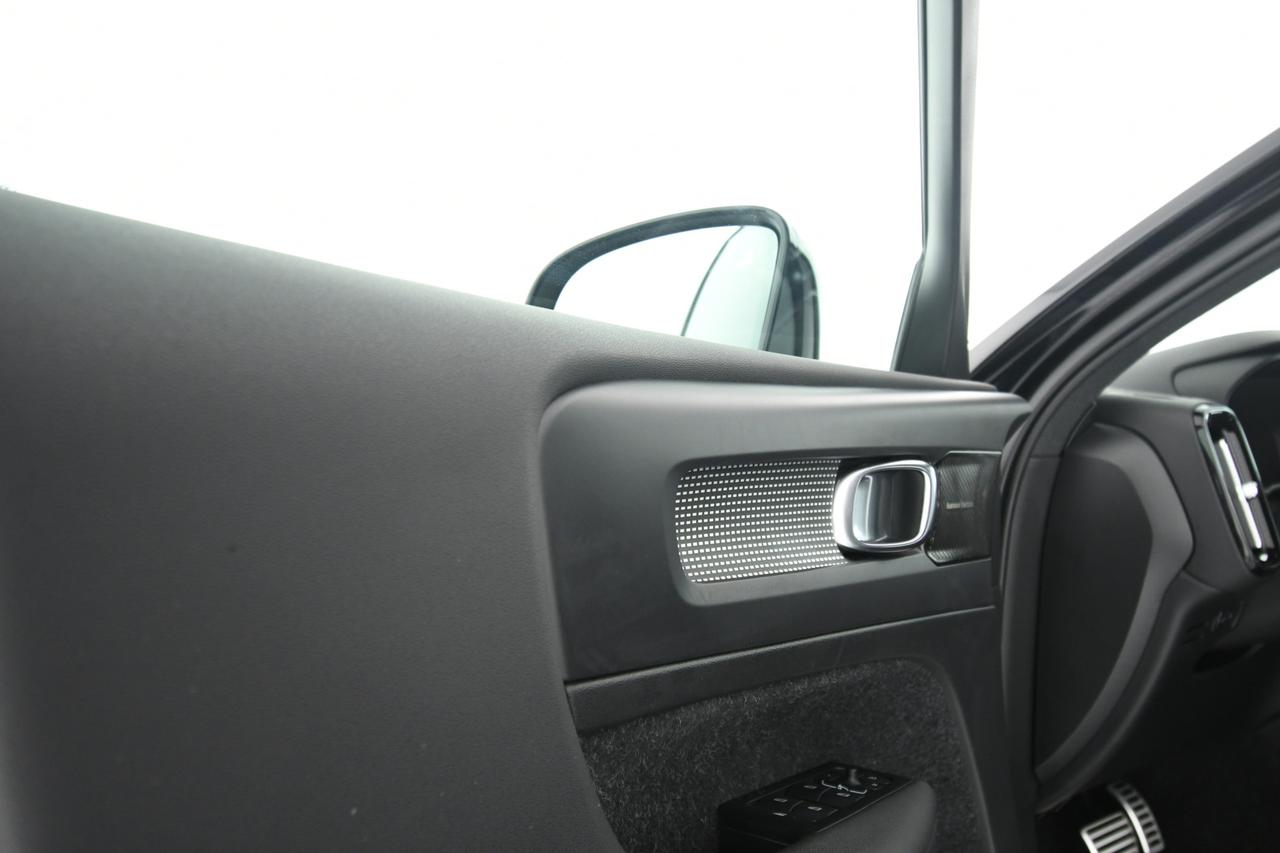 VOLVO XC40 1.5 t5 phev R-design auto LED+CAMERA+APP CONNECT