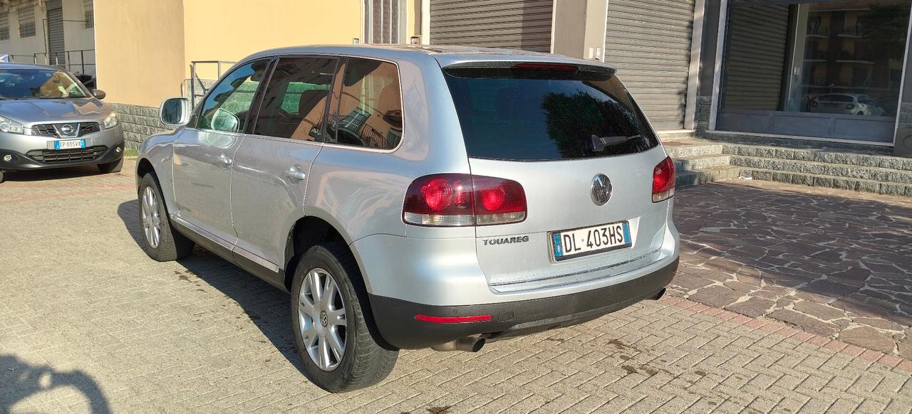Volkswagen Touareg 2.5 R5 TDI Tiptronic Exclusive