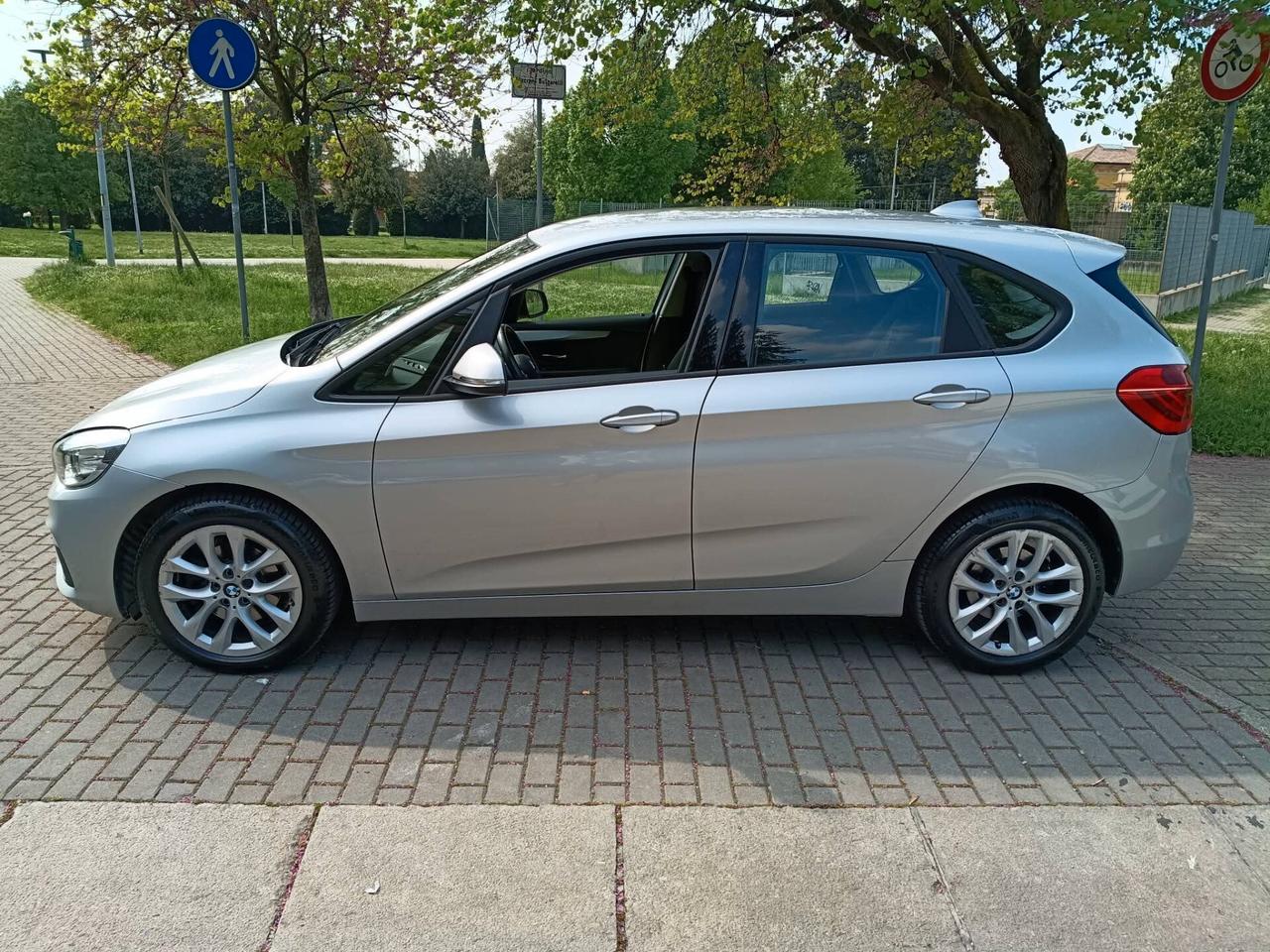BMW 218 D Active Tourer Luxury anno 2016 km 47000 Vettura PERFETTA!