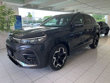 VOLKSWAGEN Tiguan III 2024 1.5 etsi R-Line 150cv dsg - SED. MASSAGGIANTI!