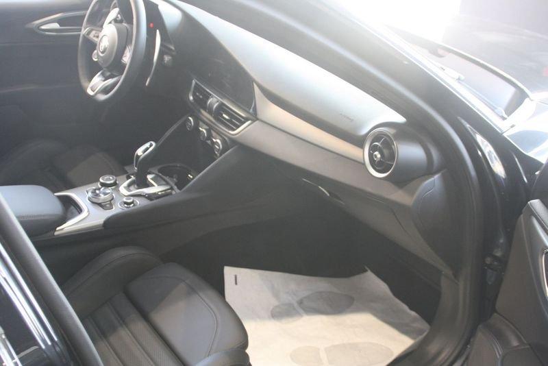 Alfa Romeo Giulia Giulia 2.2 t Veloce Q4 210cv auto
