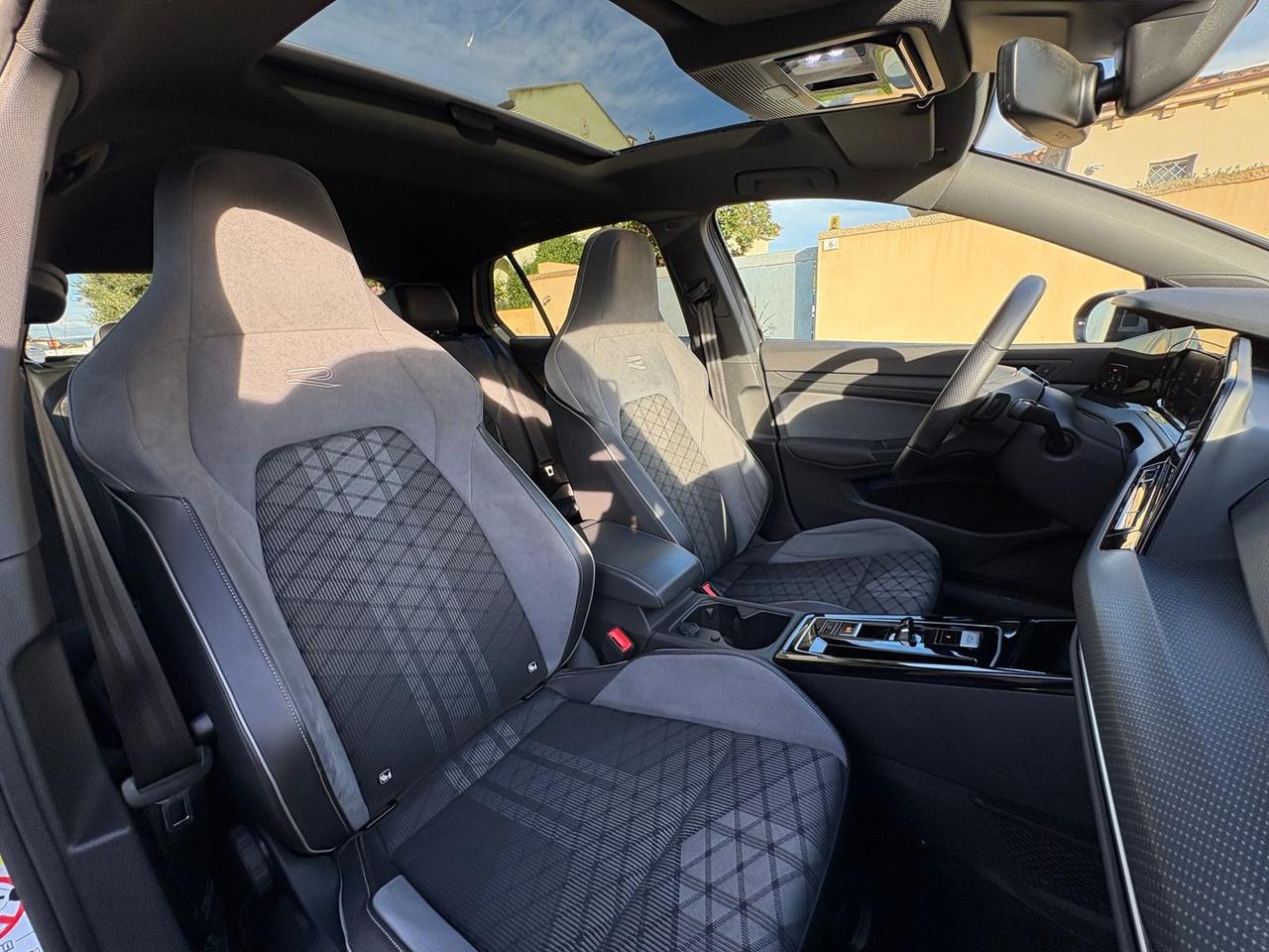 Volkswagen Golf 2.0 TDI R Line #7276