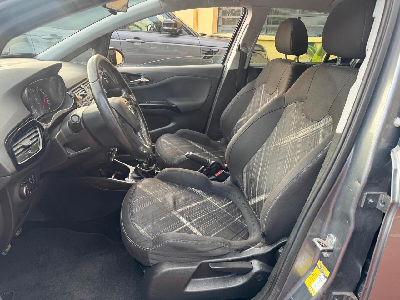 Opel Corsa 2017 1.4 90CV GPL 5 porte NEOPATENTATO
