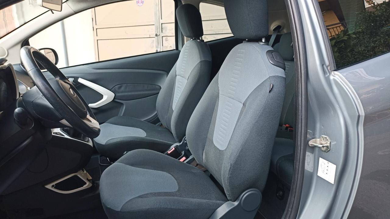 Ford Ka 1.2 8V 69 CV Black&White Edition