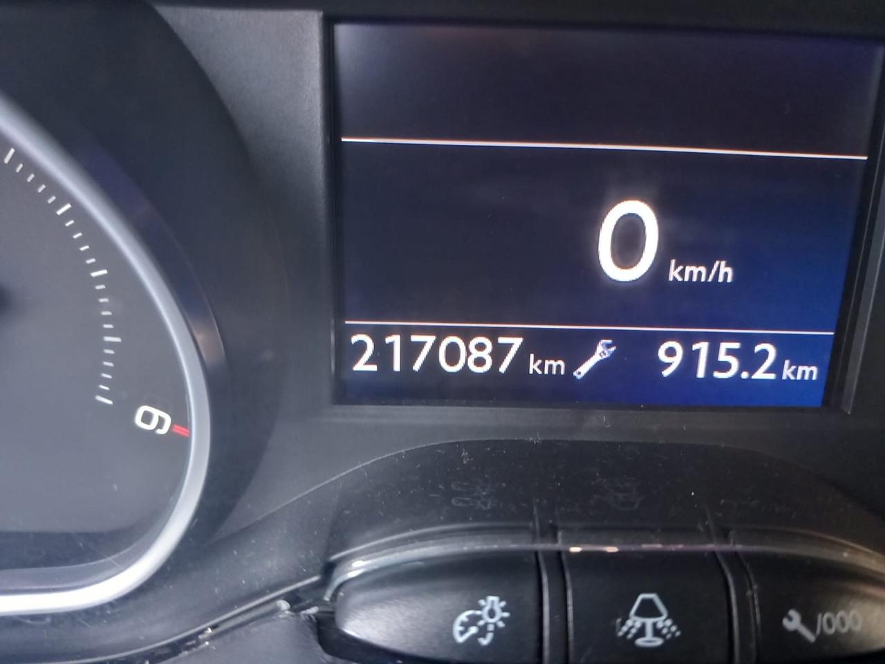 Peugeot 208 1.4 HDi 68 CV 5 porte Allure