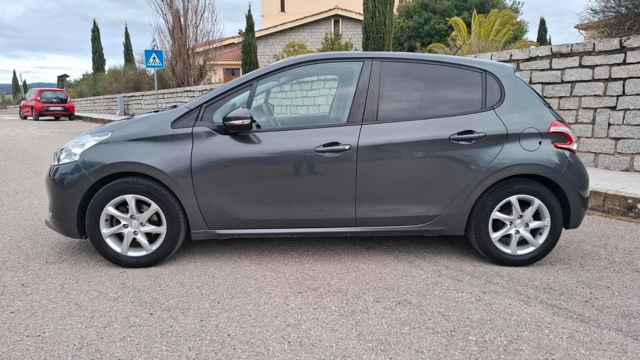 Peugeot 208 1.4 HDi 68 CV 5 porte Active