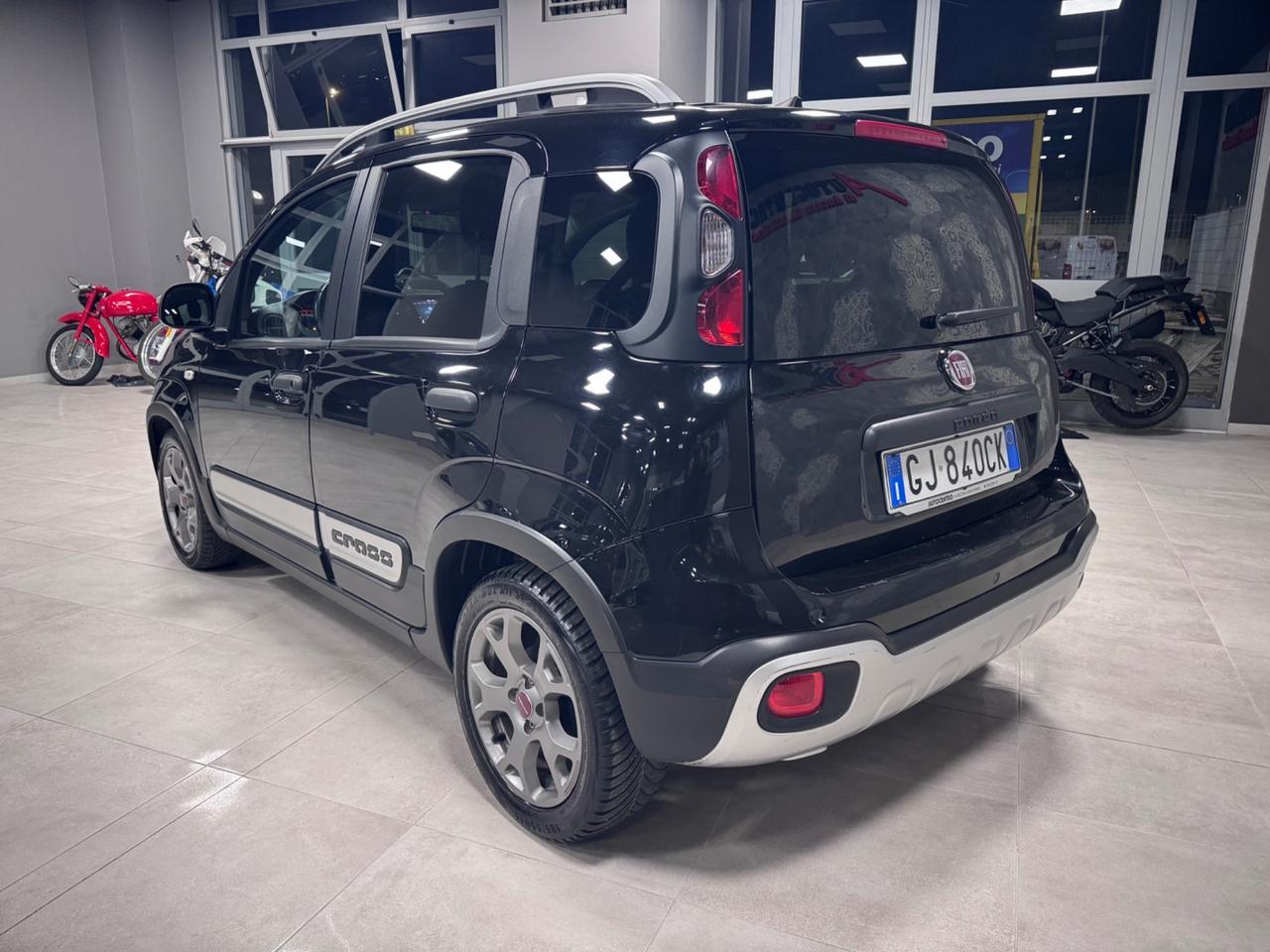 FIAT PANDA CROSS 1.2 GPL CASA MADRE