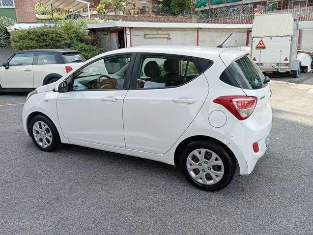 Hyundai i10 i10 1.0 Sound Edition E6