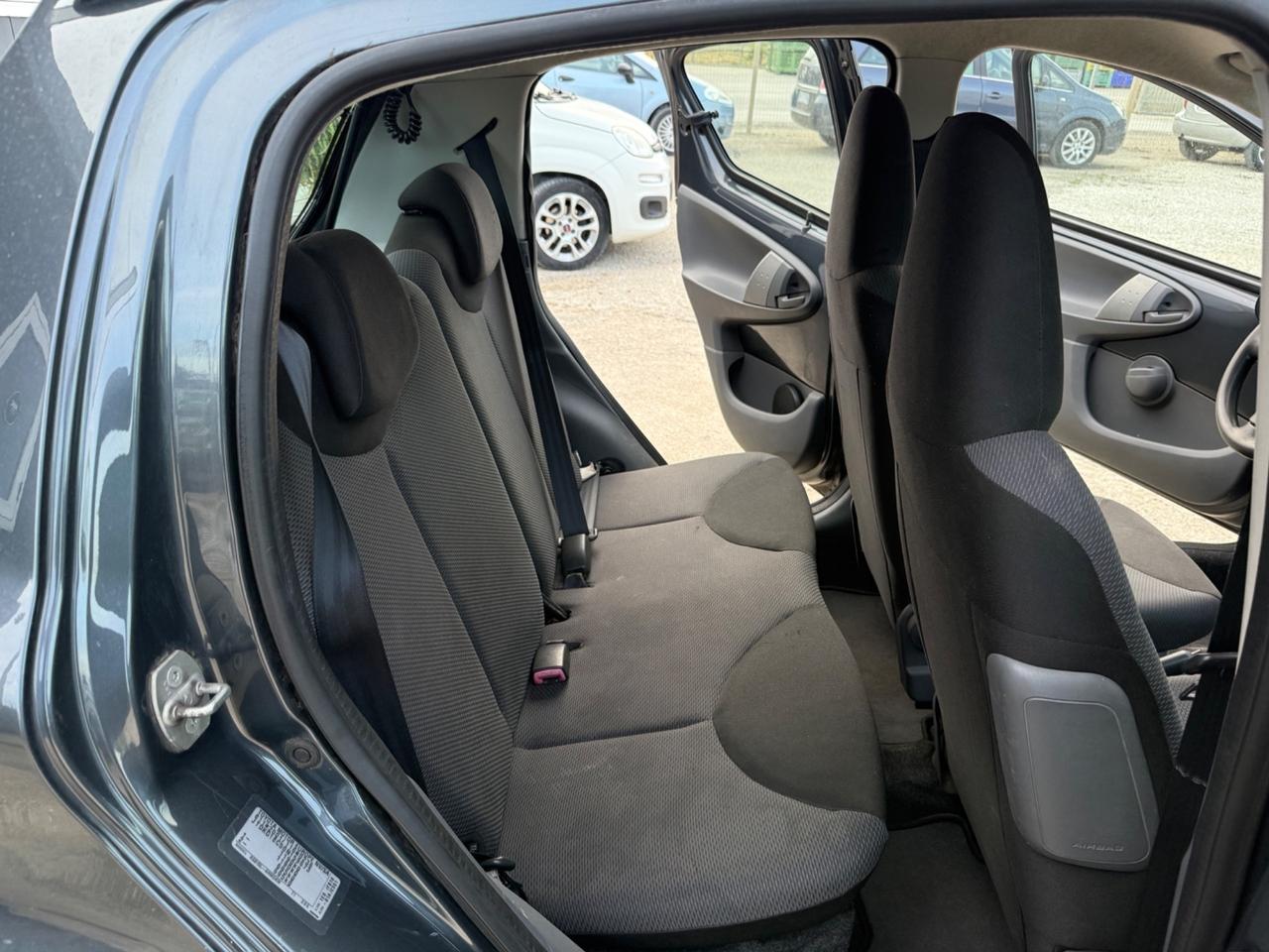 Toyota Aygo 1.0 12V VVT-i 5 porte